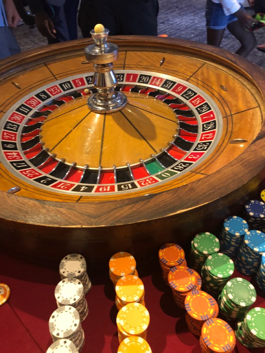 PlayCroco Casino کھلاڑیوں کے لیے لائیو کیسینو سیکشن